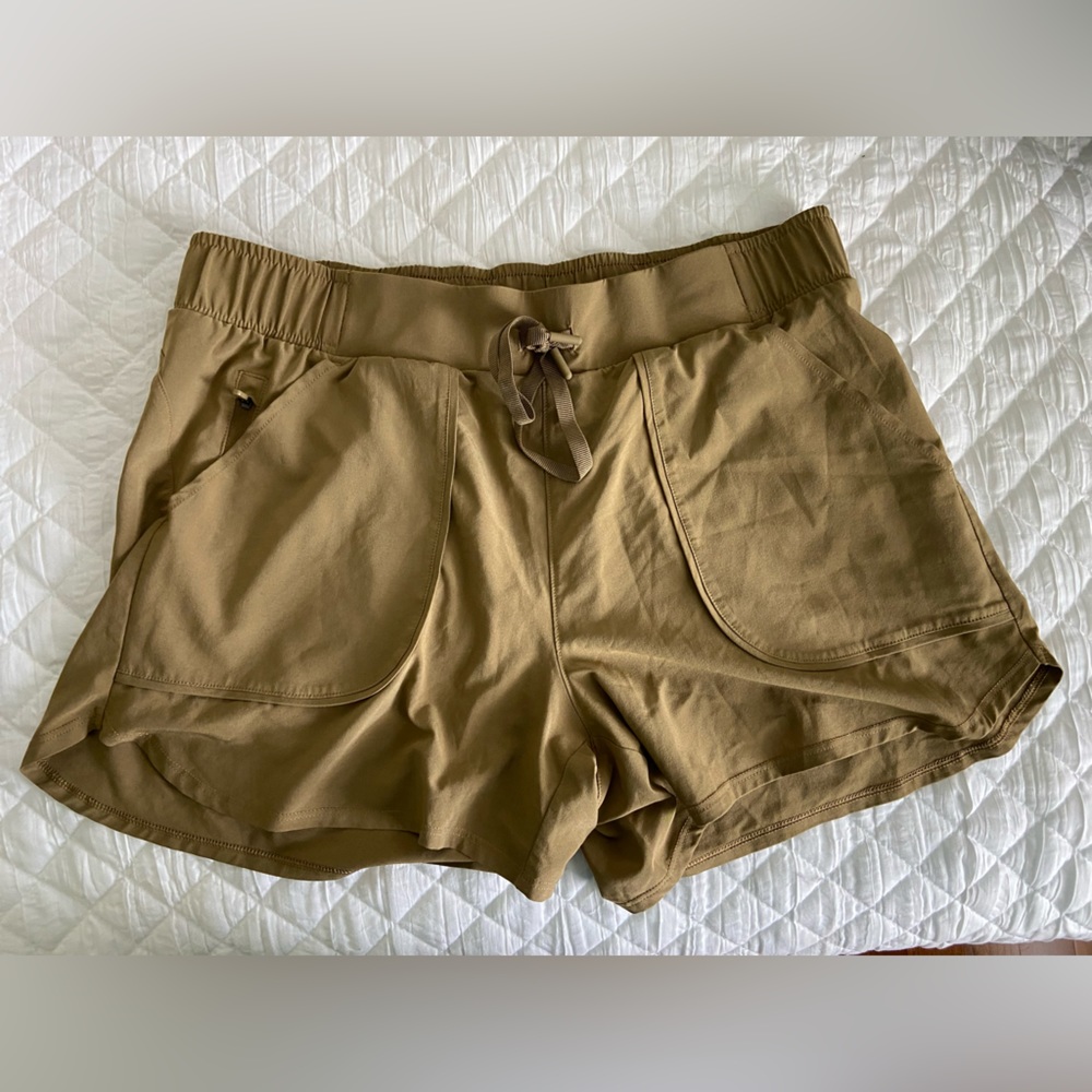 All in Motion shorts!